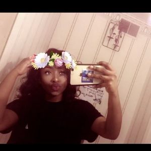 Meet your Posher, Finda